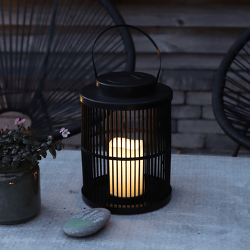 Lykta med solcell och LED-ljus