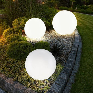 Utomhus solcell LED ljuskulor – vit – 3-pack